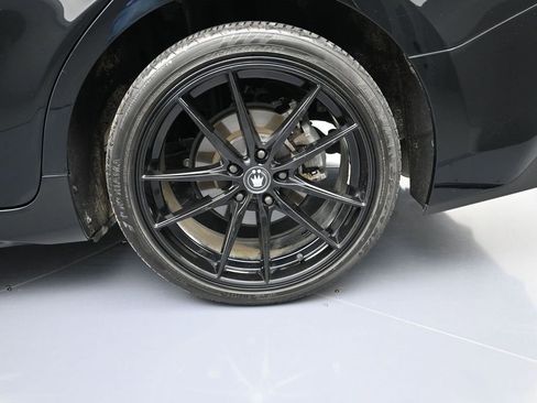 Used 2025 Toyota Camry SE image 9