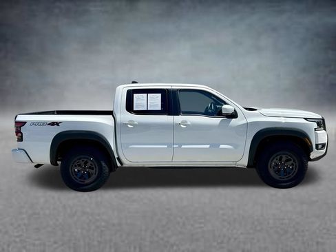 Used 2026 Nissan Frontier PRO-4X AWD/4WD image 4