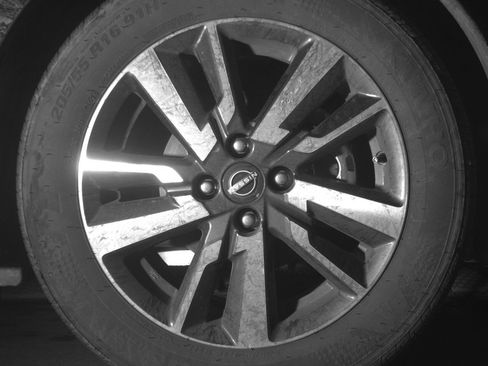 Used 2025 Nissan Versa SV image 12