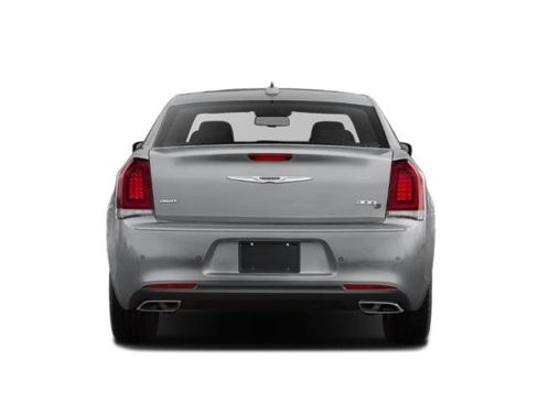 Used 2018 Chrysler 300 S w/ Safetytec Plus Group RWD image 8