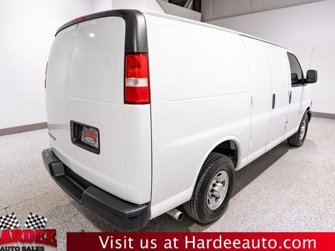 Used 2024 Chevrolet Express 2500 w/ Driver Convenience Package RWD image 5