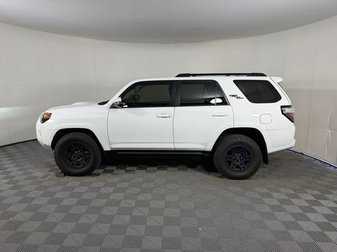 Used 2024 Toyota 4Runner TRD Off-Road Premium w/ Moonroof Package AWD/4WD image 2