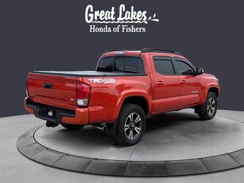 Used 2016 Toyota Tacoma TRD Sport w/ Towing Package AWD/4WD image 5