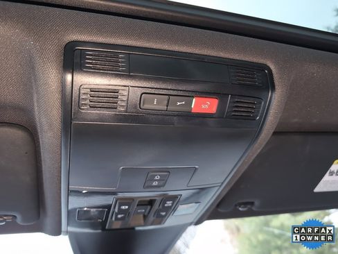 Used 2023 Volkswagen Tiguan SEL R-Line image 23