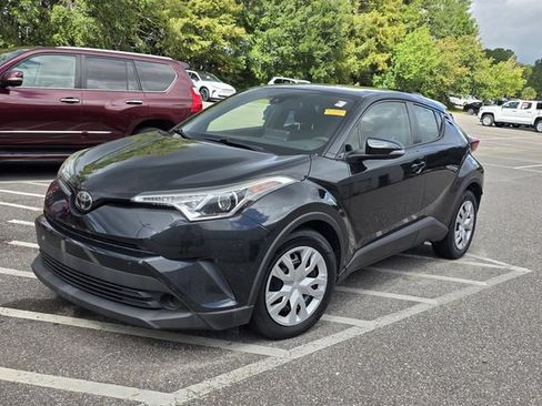 Used 2019 Toyota C-HR LE FWD image 14