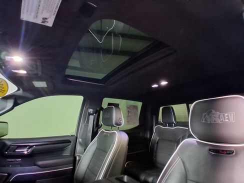 Certified 2026 GMC Sierra 1500 AT4X w/ AT4X AEV Edition AWD/4WD image 10