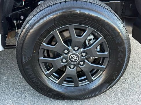 Certified 2025 Toyota 4Runner SR5 image 34