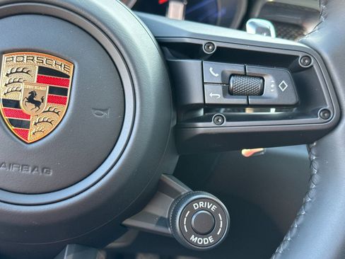 New 2026 Porsche Macan GTS image 29