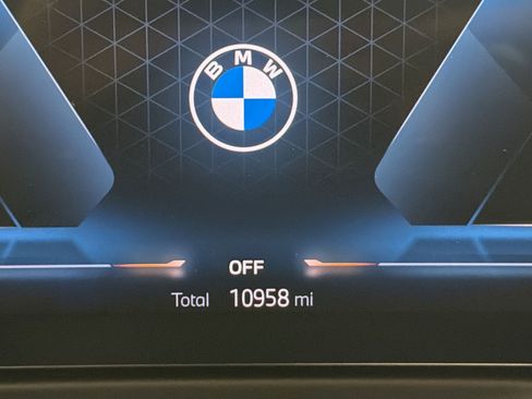 Used 2023 BMW 230i Coupe w/ Convenience Package RWD image 23