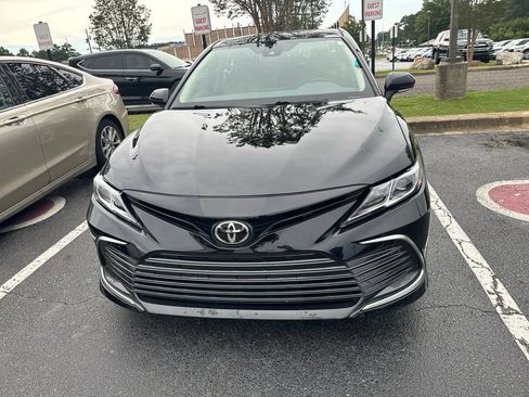 Used 2023 Toyota Camry LE w/ Convenience Package FWD image 8