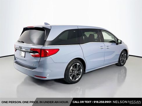 Used 2024 Honda Odyssey Elite image 5