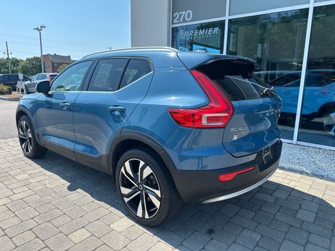 Used 2023 Volvo XC40 B5 Plus w/ Protection Package Premier AWD/4WD image 28