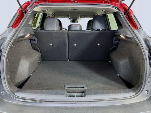 Used 2025 Nissan Kicks SR FWD image 10