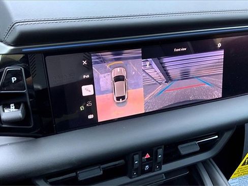 Used 2025 Porsche Macan Electric image 35