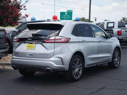 Used 2019 Ford Edge Titanium w/ Equipment Group 301A FWD image 6