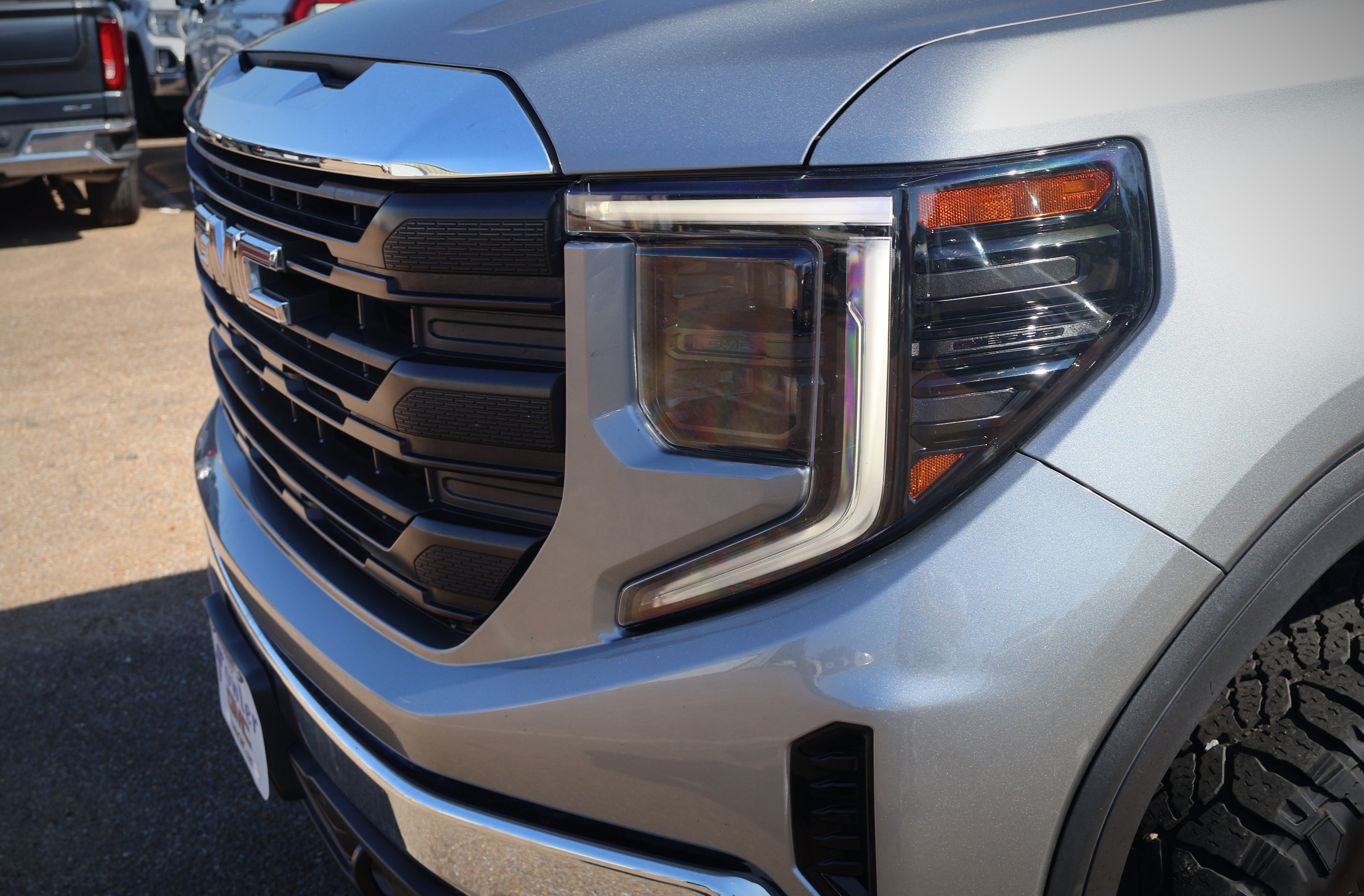 Used 2024 GMC Sierra 1500 Pro AWD/4WD image 28