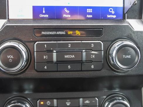Used 2020 Ford F150 Lariat AWD/4WD image 19