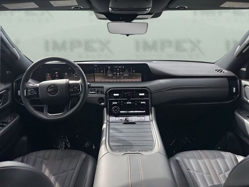 Used 2025 Nissan Armada PRO-4X image 15