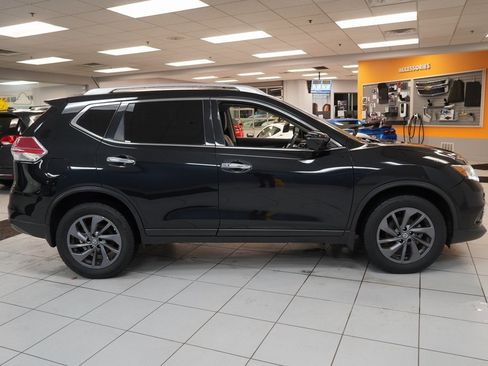 Used 2016 Nissan Rogue SL w/ SL Premium Package image 14