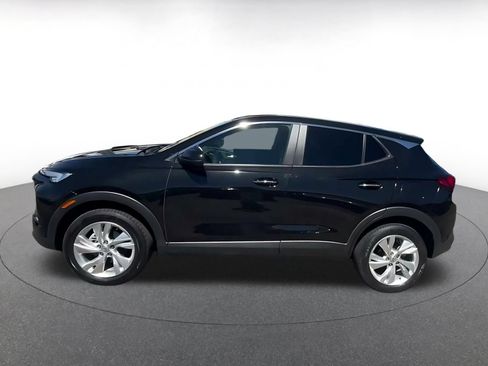Used 2025 Buick Encore GX Preferred AWD/4WD image 8