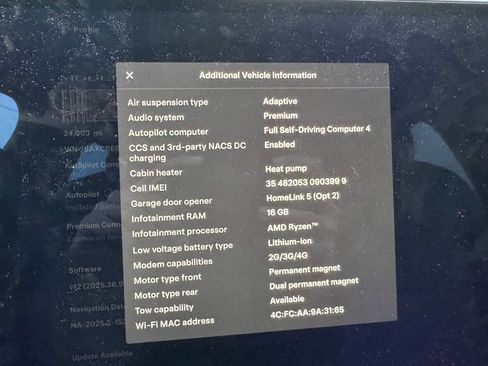 Used 2023 Tesla Model X Plaid image 12