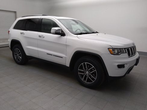 Used 2018 Jeep Grand Cherokee Limited image 11