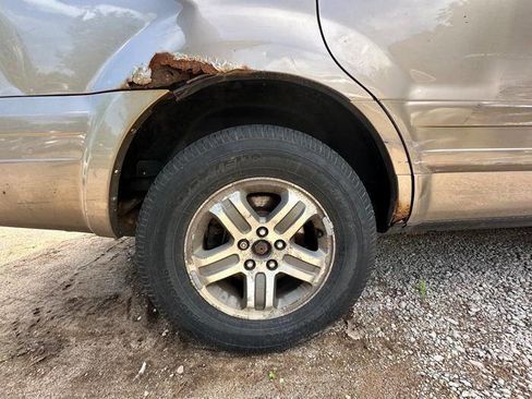 Used 2003 Honda Pilot EX image 16