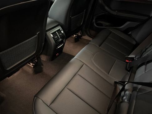 Used 2023 BMW X3 sDrive30i image 4