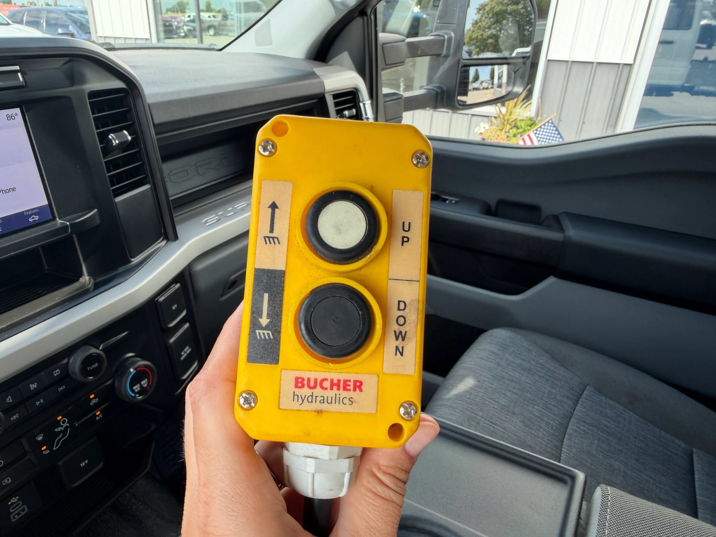 Used 2024 Ford F550 4x4 Regular Cab Super Duty image 22