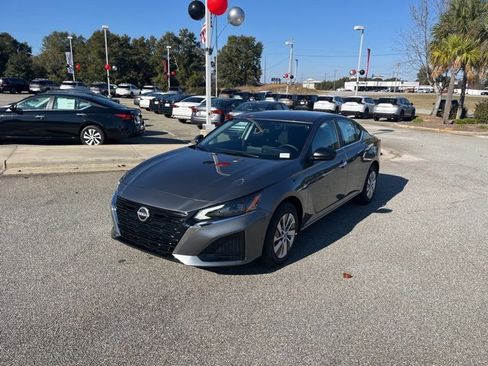 New 2025 Nissan Altima 2.5 S image 3