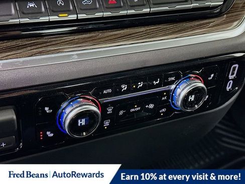 New 2026 GMC Sierra 1500 Elevation image 11