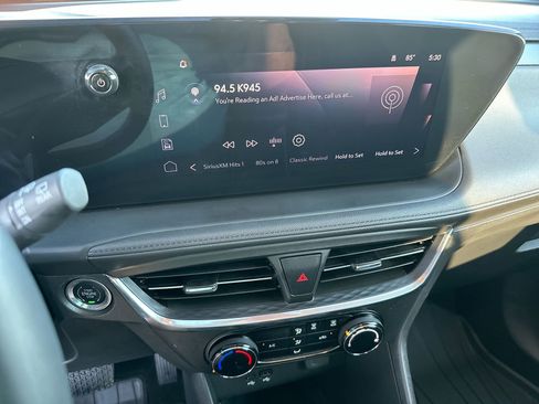 Used 2024 Buick Encore GX Preferred image 16