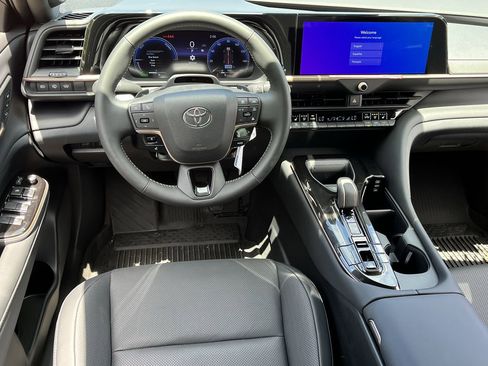 New 2026 Toyota Crown Signia AWD/4WD image 10