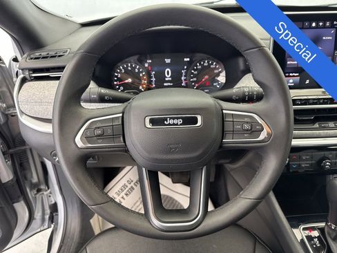 Used 2024 Jeep Compass Latitude AWD/4WD image 26