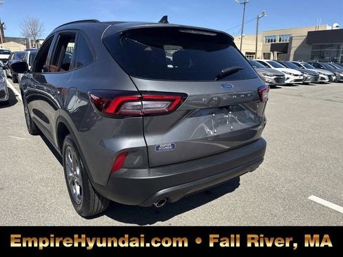Used 2025 Ford Escape ST-Line Select AWD/4WD image 9