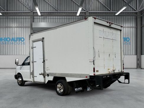 Used 2016 Chevrolet Express 3500 image 6