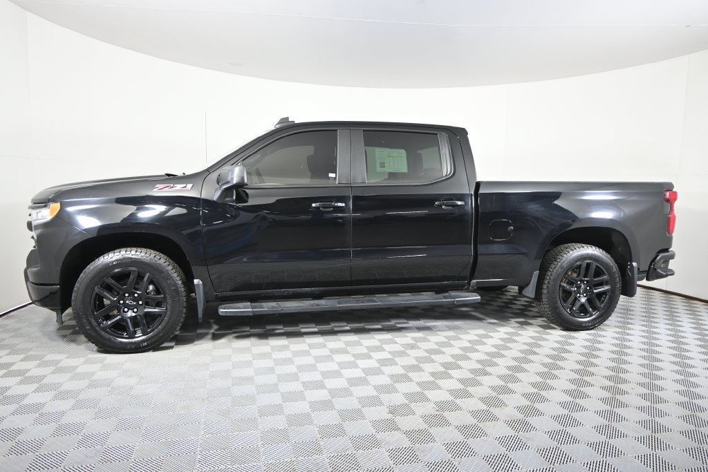 Used 2023 Chevrolet Silverado 1500 RST AWD/4WD image 2