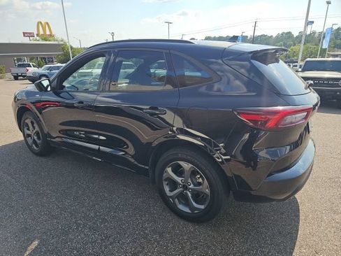 Used 2024 Ford Escape ST-Line w/ Tech Pack #1 AWD/4WD image 4