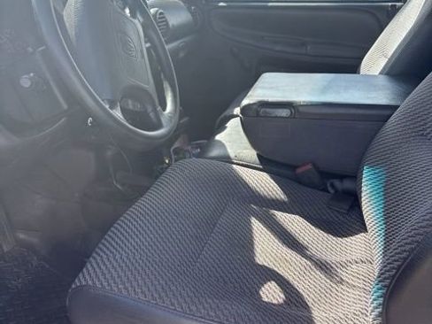 Used 2001 Dodge Ram 1500 Truck ST image 5