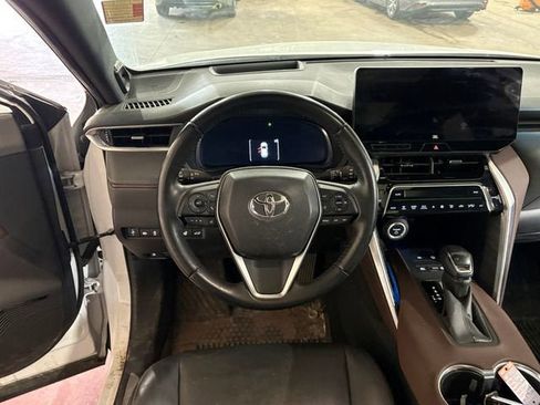 Used 2024 Toyota Venza Limited AWD/4WD image 21