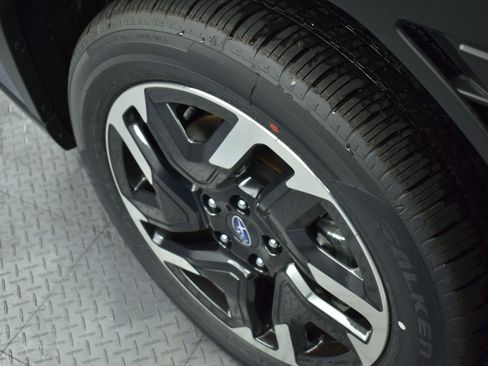 New 2025 Subaru Forester Limited image 10