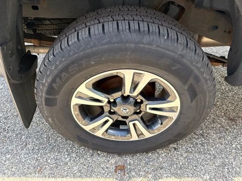 Used 2014 Toyota Tacoma 4x4 Double Cab w/ Convenience Package image 6