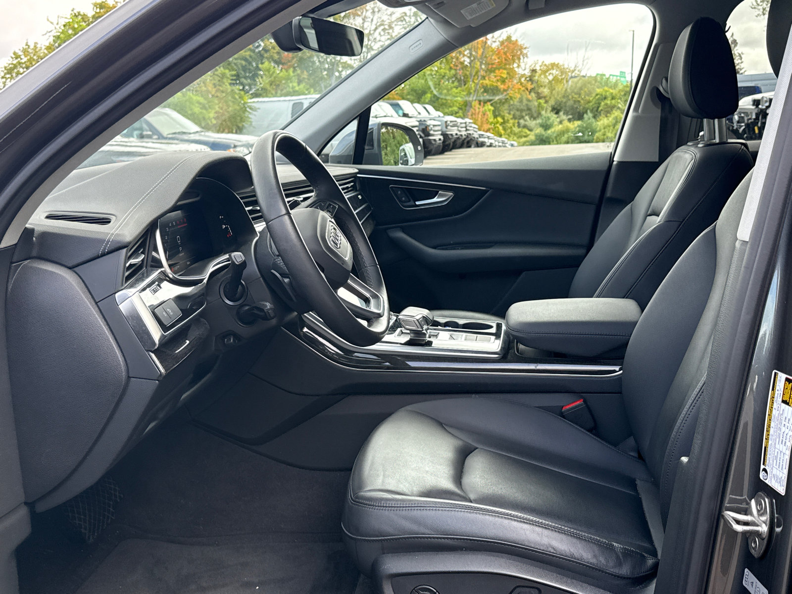 Used 2023 Audi Q7 3.0T Premium AWD/4WD image 4