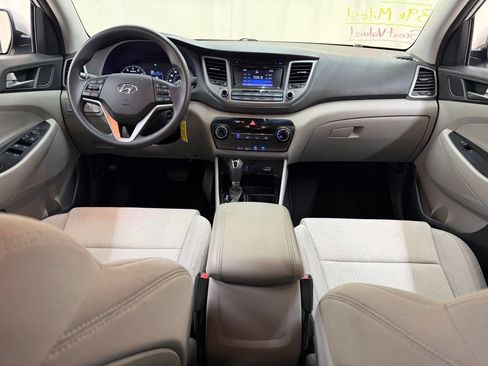 Used 2018 Hyundai Tucson SE w/ Cargo Package AWD/4WD image 28