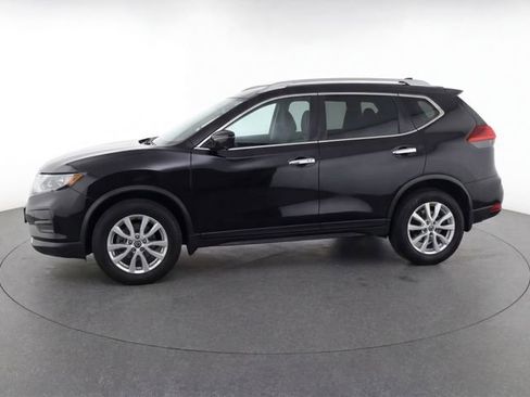 Used 2018 Nissan Rogue SV w/ Sun & Sound Touring Package AWD/4WD image 4