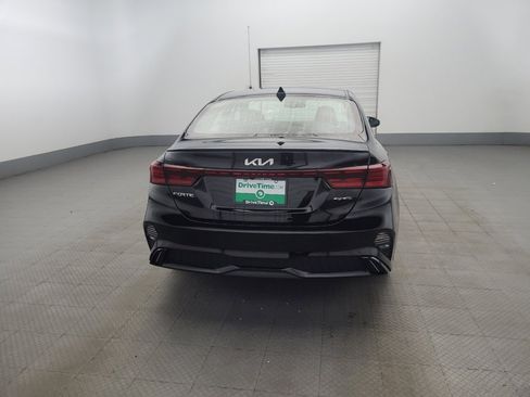 Used 2023 Kia Forte GT-Line w/ GT-Line Premium Package image 7