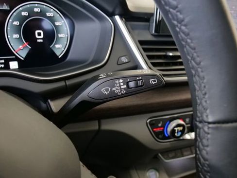 Certified 2025 Audi Q5 2.0T Premium Plus w/ Premium Plus Package image 28