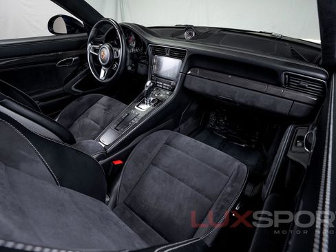 Used 2017 Porsche 911 Carrera GTS w/ GTS Interior Package image 58