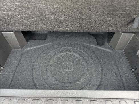 Used 2024 Chevrolet Equinox LT image 23