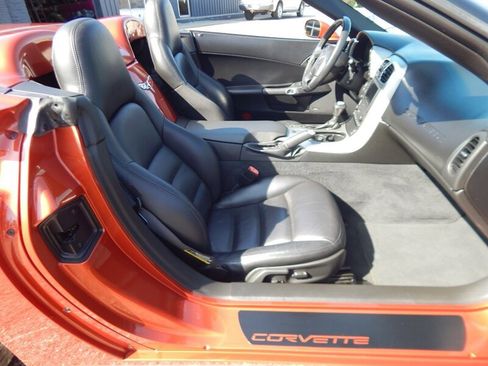 Used 2005 Chevrolet Corvette Convertible w/ Preferred Equipment Group image 18